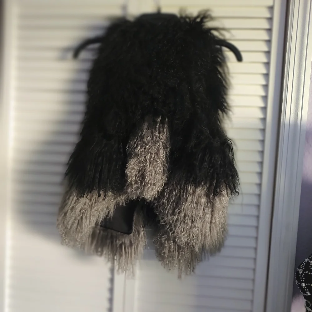 Bird By Juicy Couture Collection 💯 Percent Lambskin Fur Vest - Picture 5 of 8